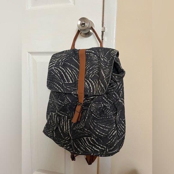 Lu & Elle Paradise Palm Backpack main image 9